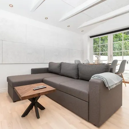 Idyllisk Med Plads Til 4-personer